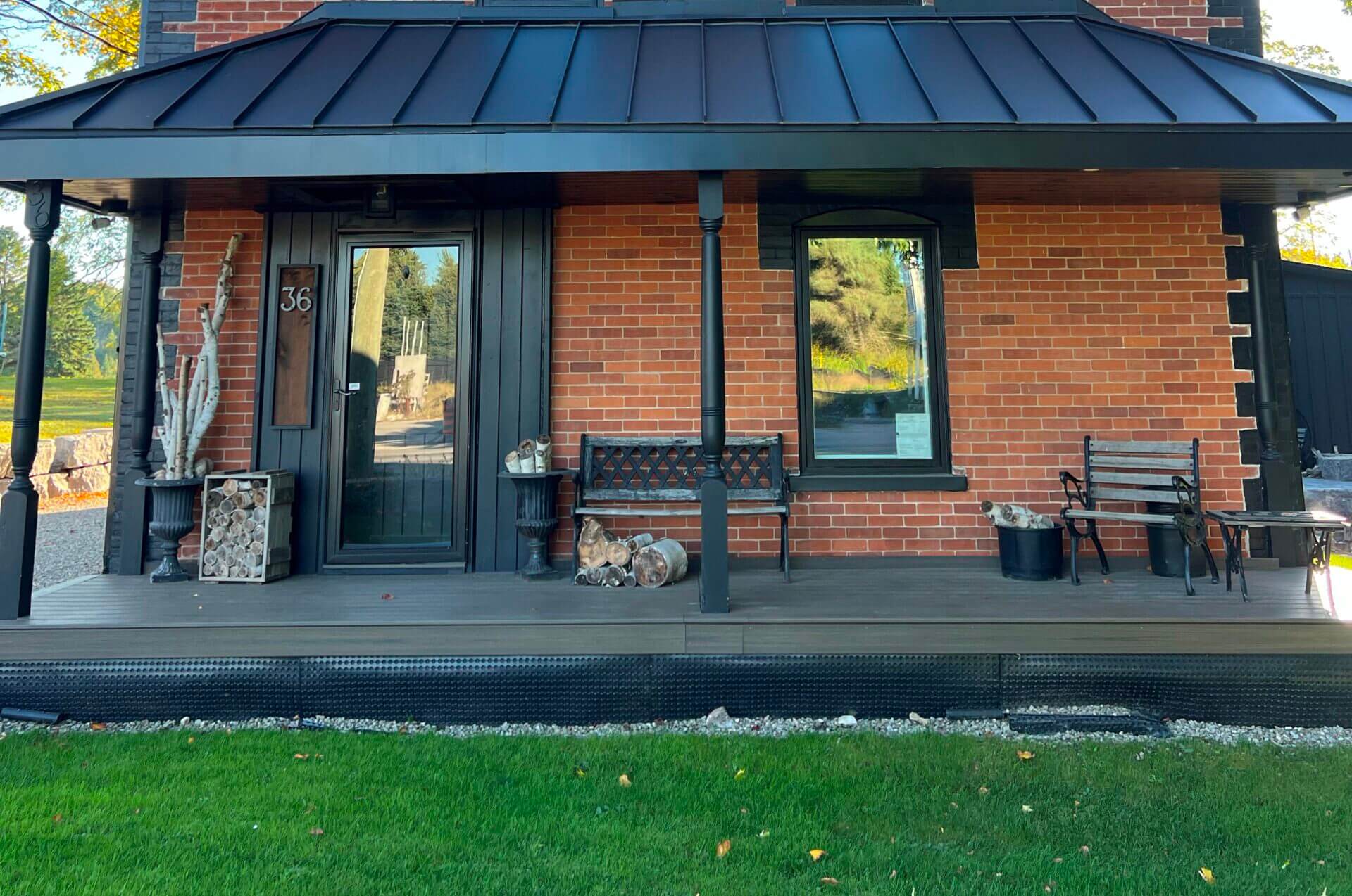 Security and Style: Choosing Safe Yet Stylish Front Doors