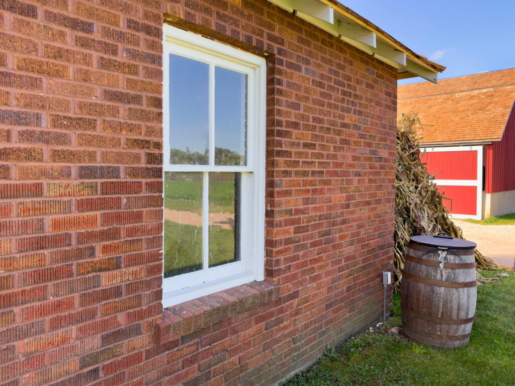 Double Hung Window Replacement in Markham